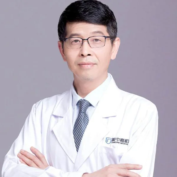 傅深官方资料照片